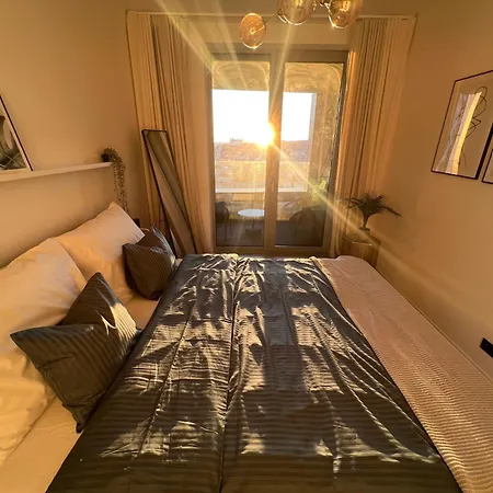 Ah Sky Park 3d - 20th Floor Sunset Views - Parking ブラチスラヴァ