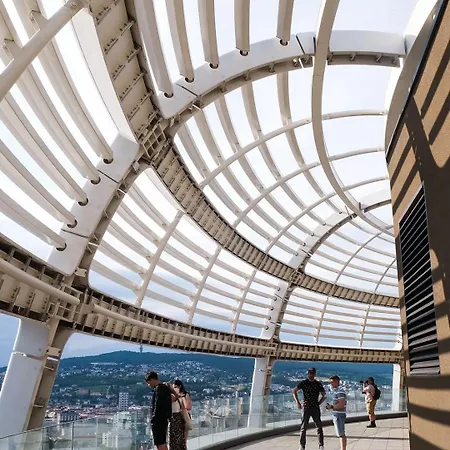 Ah Sky Park 3d - 20th Floor Sunset Views - Parking 公寓 布拉迪斯拉发